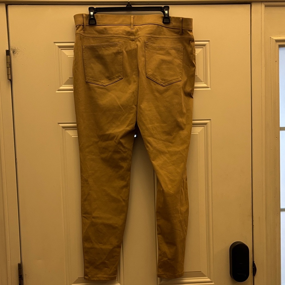 Time and Tru womens Khaki leggings size xxl (20) - Picture 3 of 3